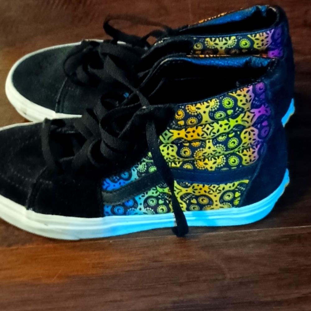 Vans sk8..worn once.
